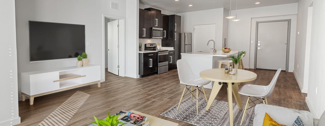 Studio, 1, 2, & 3 Bedroom Midland Apartments | FLATZ 432